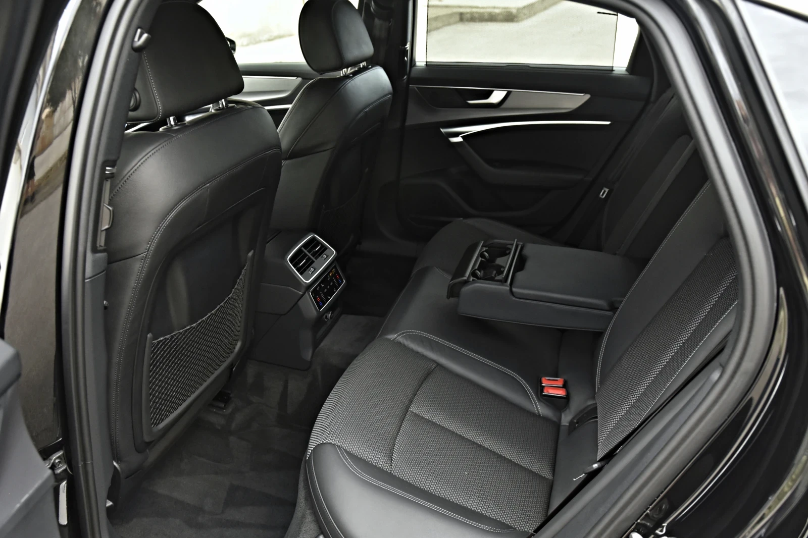 Audi A6 55TFSI 3xS-LINE 360 HEAD-UP B&O HDMATRIX* NightVis, снимка 16 - Автомобили и джипове - 55904763