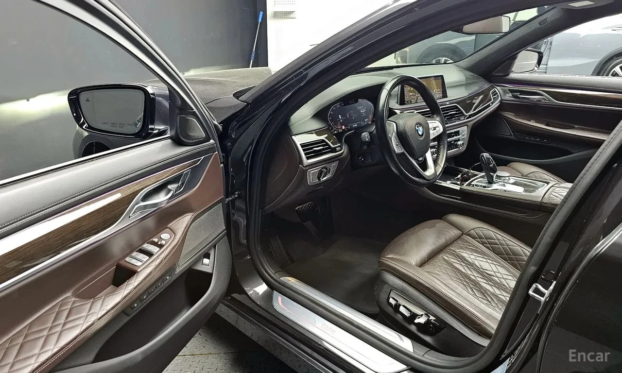 BMW 740 Ld xDrive Design Pure Excellence / АВТОКРЕДИТ, снимка 10 - Автомобили и джипове - 55949294