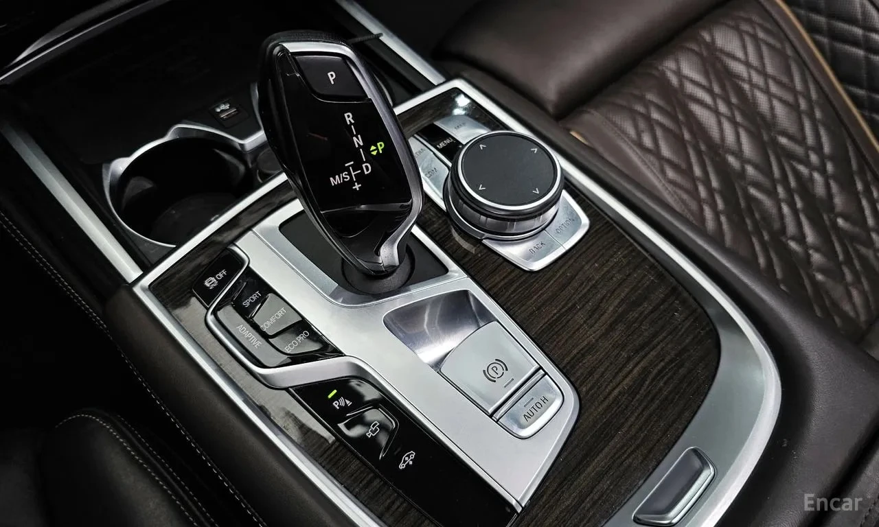 BMW 740 Ld xDrive Design Pure Excellence / АВТОКРЕДИТ, снимка 9 - Автомобили и джипове - 55949294