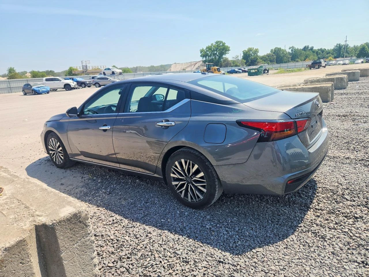 Nissan Altima 2.5l Sv, снимка 2 - Автомобили и джипове - 56108054
