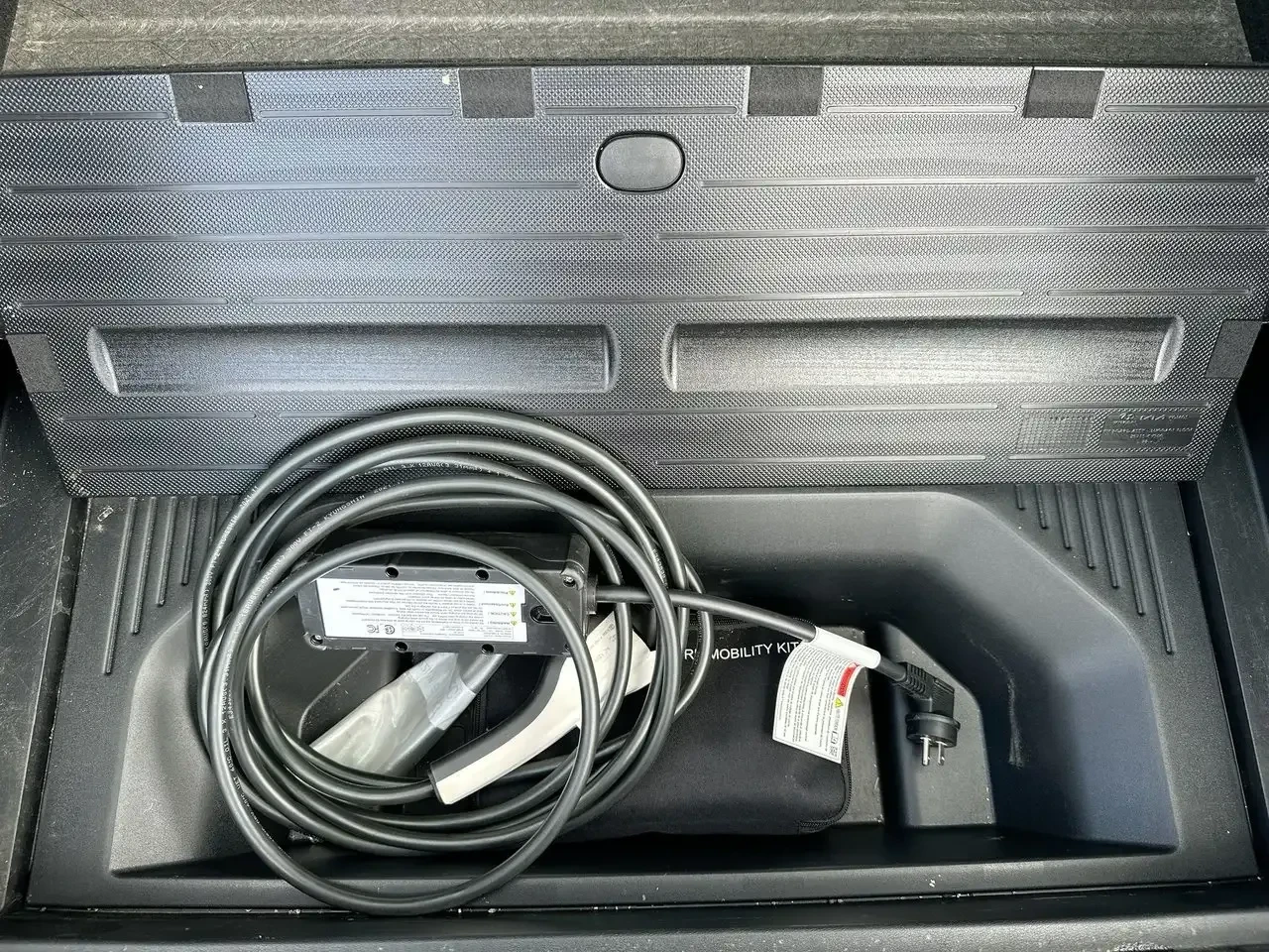 Kia EV6 GT/LONG RANGE/DUAL MOTOR/4X4/ЕДИН СОБСВЕНИК, снимка 15 - Автомобили и джипове - 56256849