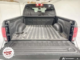 Dodge RAM 1500 * Express 4x4 Crew Cab 5'7 Box * CARFAX * ЦЕНА, снимка 13