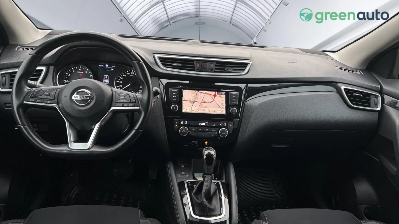 Nissan Qashqai 1.3 TCe 160к.с., снимка 10 - Автомобили и джипове - 48051760