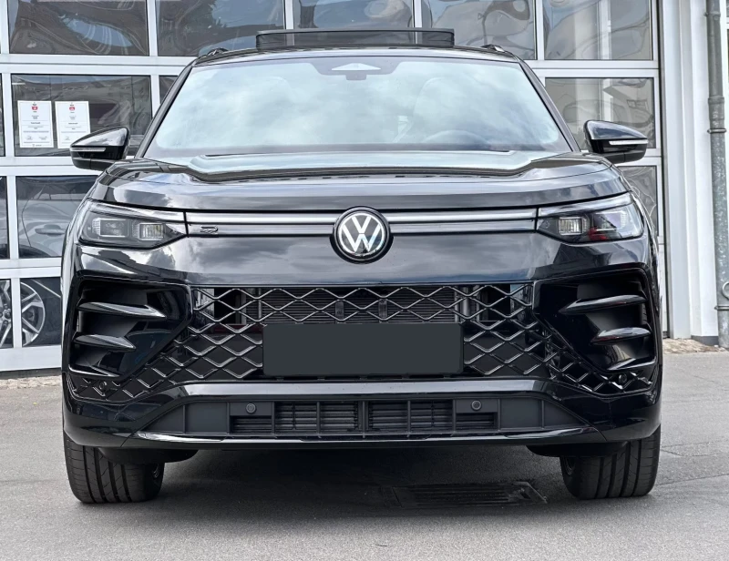 VW Tayron 2.0TDI 4M R Line #PANO #HUD #KeyGo #MASSAGE #iCar_, снимка 2 - Автомобили и джипове - 50074340