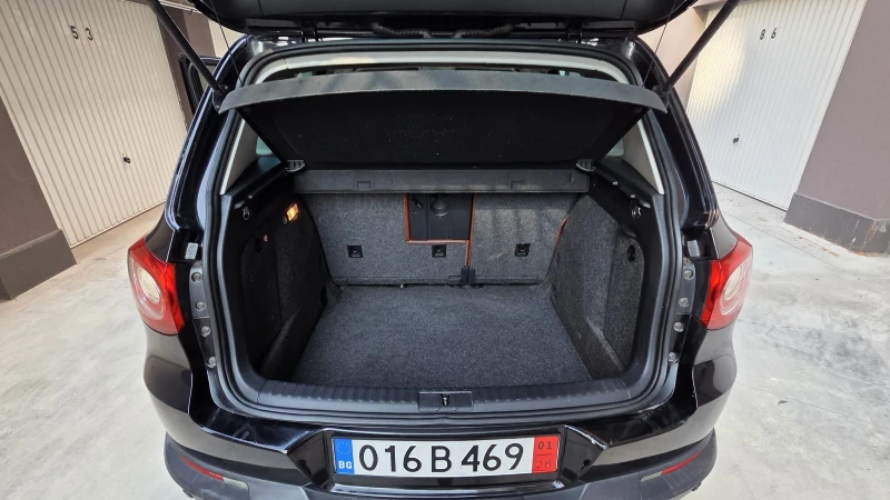 VW Tiguan 2.0TDi DSG, снимка 13 - Автомобили и джипове - 51332675