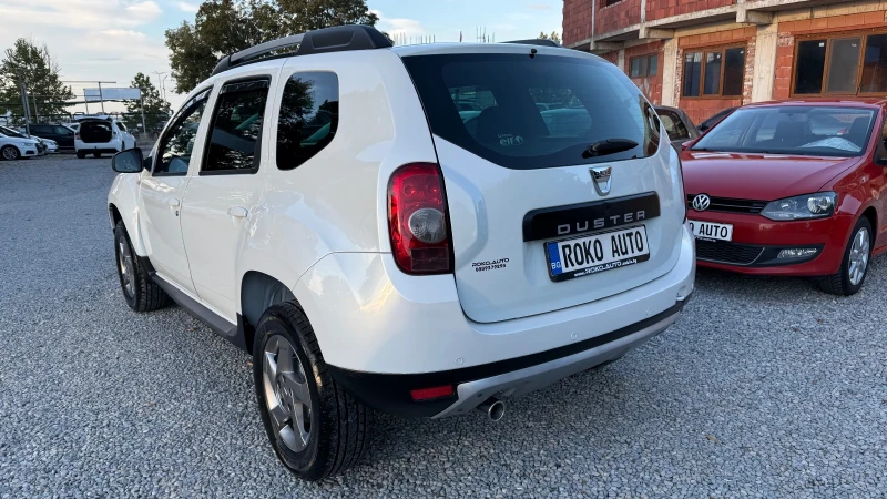 Dacia Duster 1.6i\127 378.км.\БЯЛА ПЕРЛА\DELSEY ИЗПЪЛНЕНИЕ , снимка 4 - Автомобили и джипове - 51945624