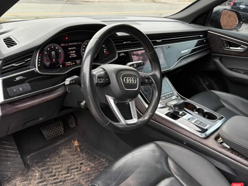 Audi Q8 Progressiv  CARFAX, снимка 5 - Автомобили и джипове - 52548359