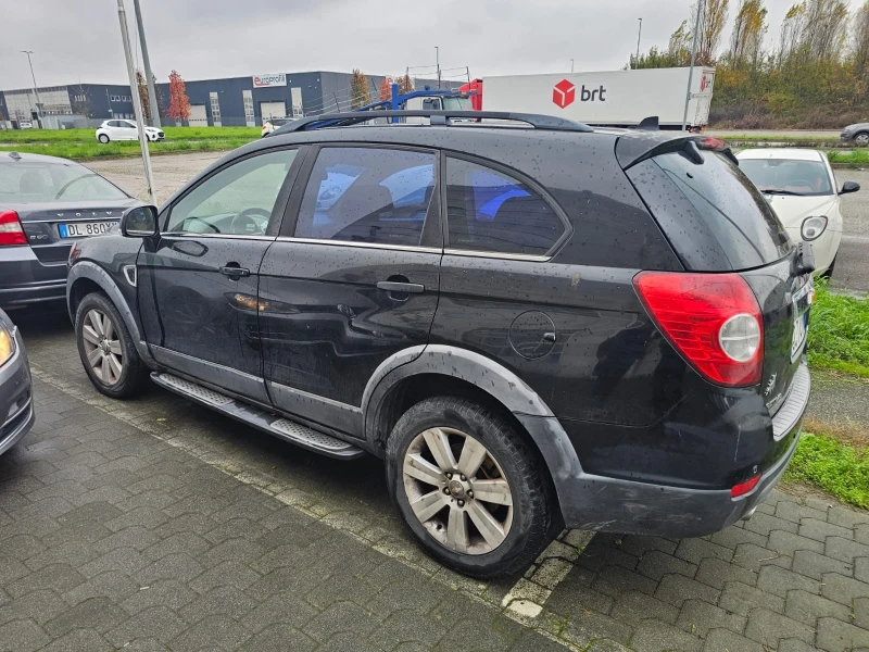 Chevrolet Captiva 2.0tdi 150k.c 6+ 1 4x4 ITALIA , снимка 2 - Автомобили и джипове - 52751452