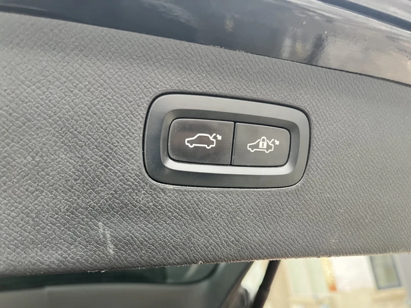 Volvo Xc90 MOMENTUM* 7 SEATER* Кожа* Подгрев* ПАНОРАМА* Keyle, снимка 10 - Автомобили и джипове - 53035925