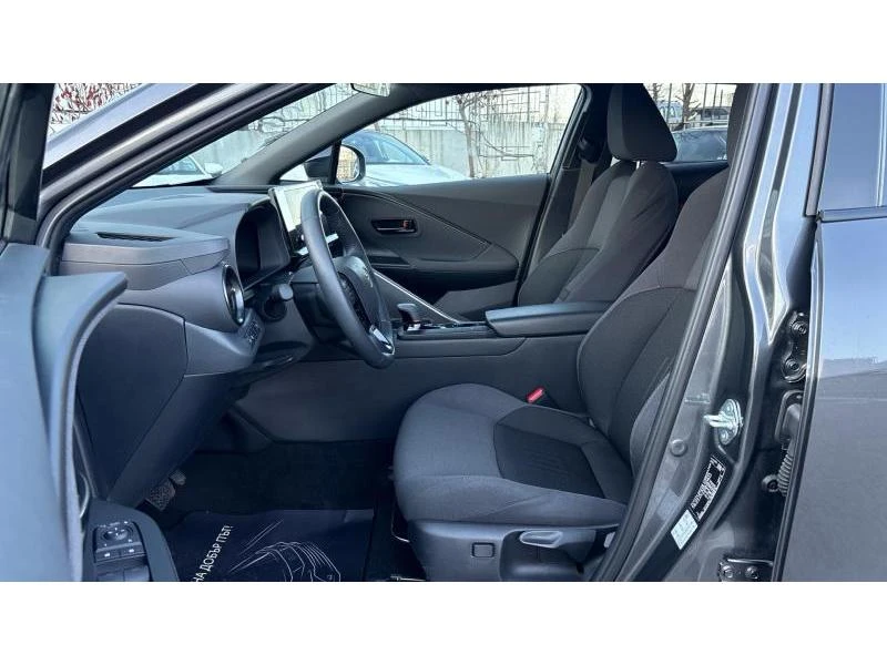 Toyota C-HR 1.8 HEV E-CVT CLUB FWD, снимка 12 - Автомобили и джипове - 54042190