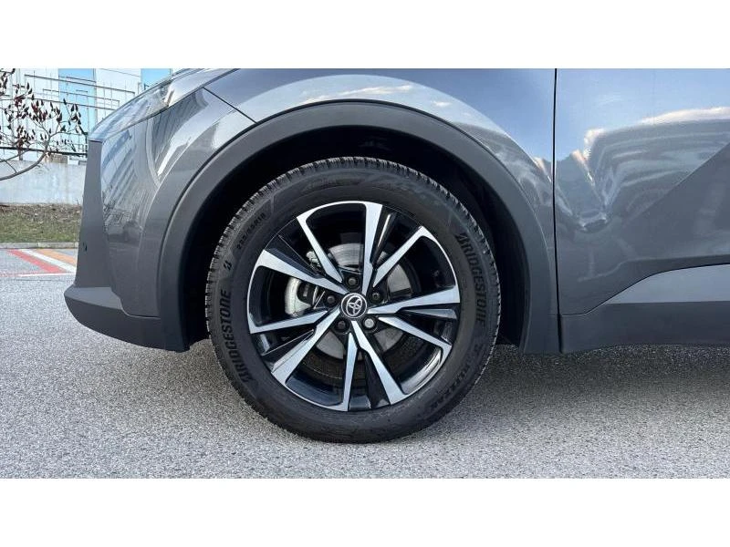 Toyota C-HR 1.8 HEV E-CVT CLUB FWD, снимка 16 - Автомобили и джипове - 54042190
