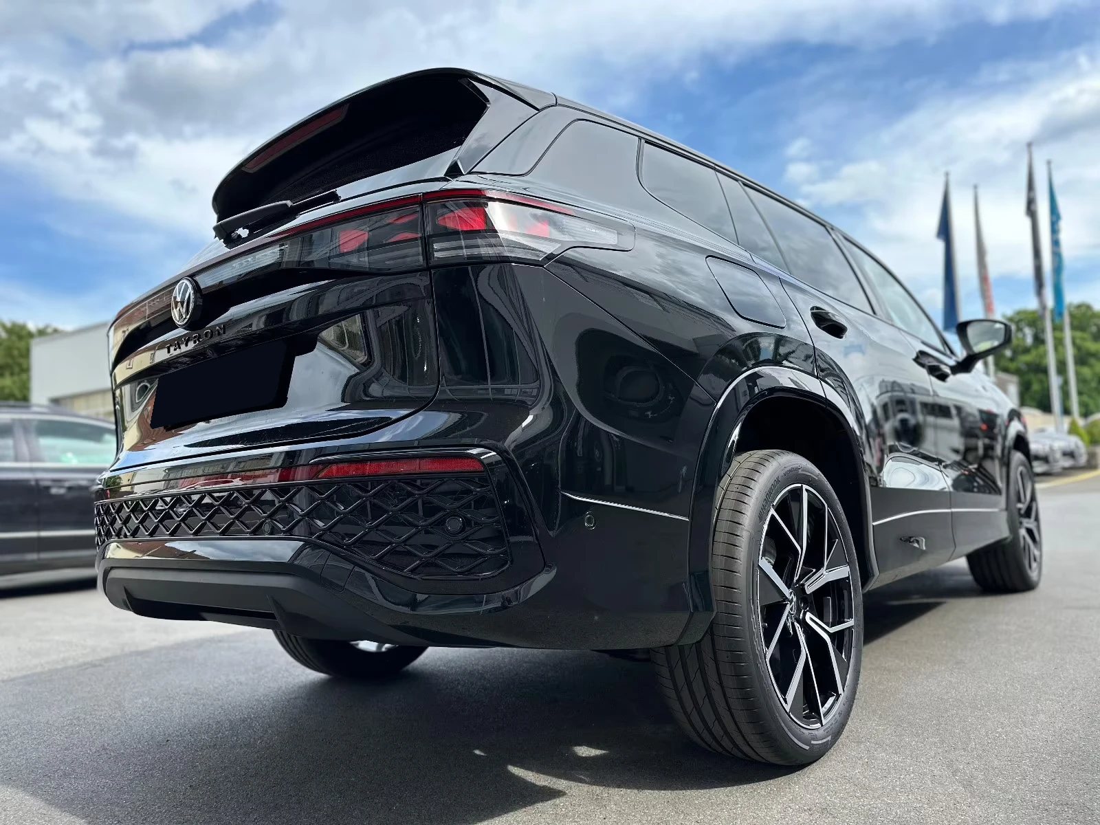 VW Tayron 2.0TDI 4M R Line #PANO #HUD #KeyGo #MASSAGE #iCar_ | Mobile.bg   4