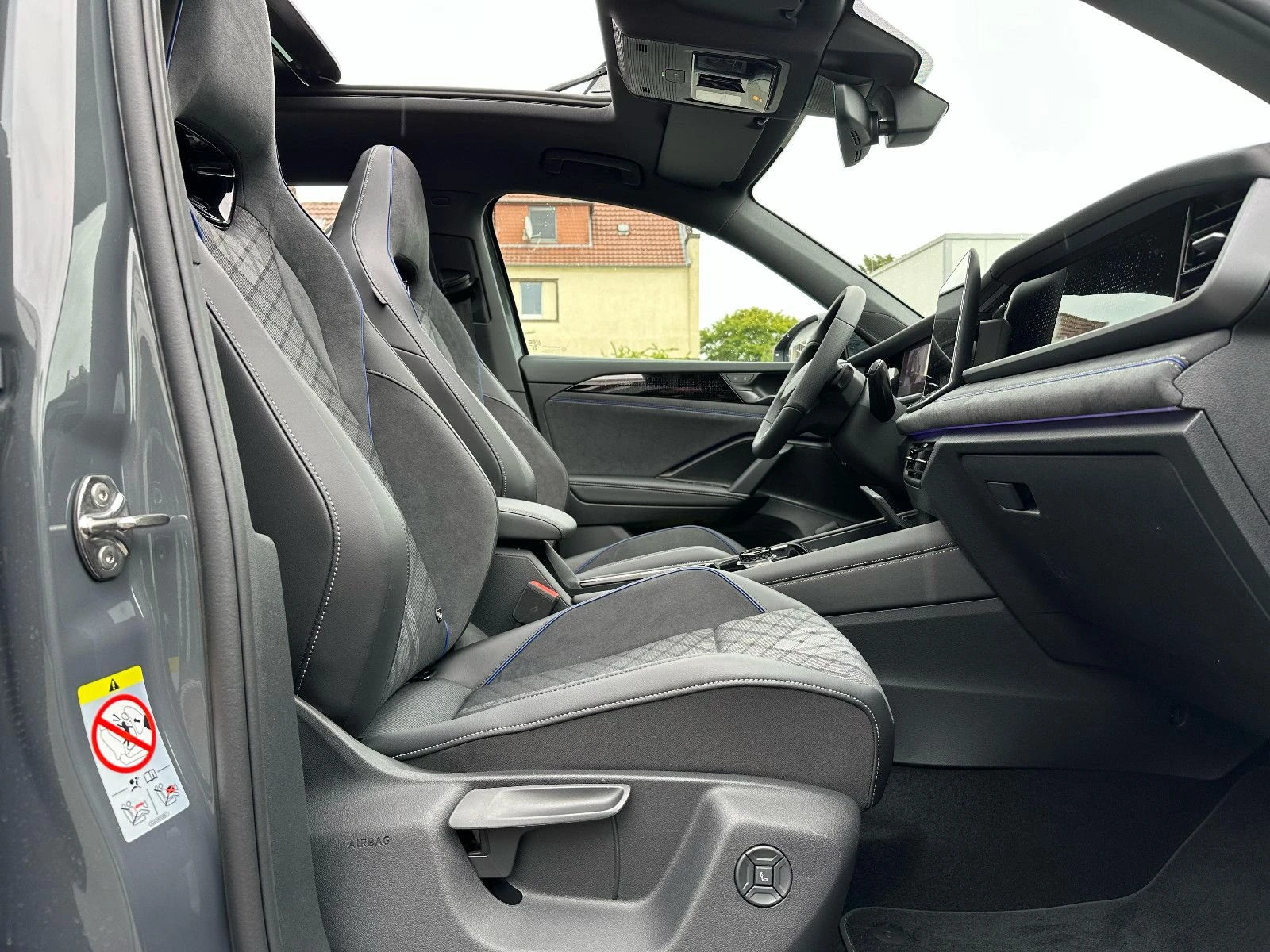 VW Tayron 2.0TDI 4M R Line #PANO #HUD #KeyGo #MASSAGE #iCar_ | Mobile.bg   14