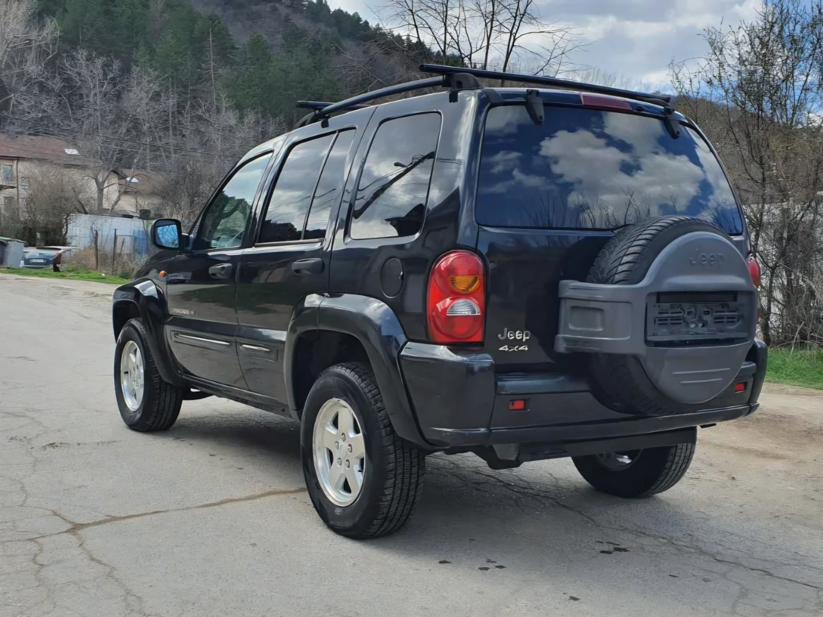 Jeep Cherokee Liberty KJ 2.5 CRD, снимка 8 - Автомобили и джипове - 53895348