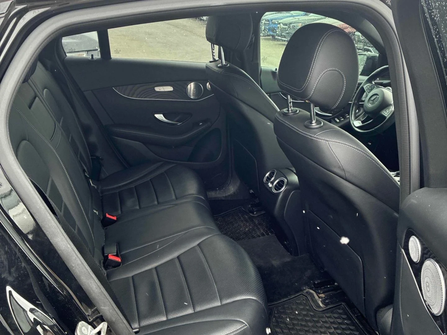 Mercedes-Benz GLC 300 AMG-pkg* 360View* Burmester* Подгрев* Пано, снимка 13 - Автомобили и джипове - 53984684