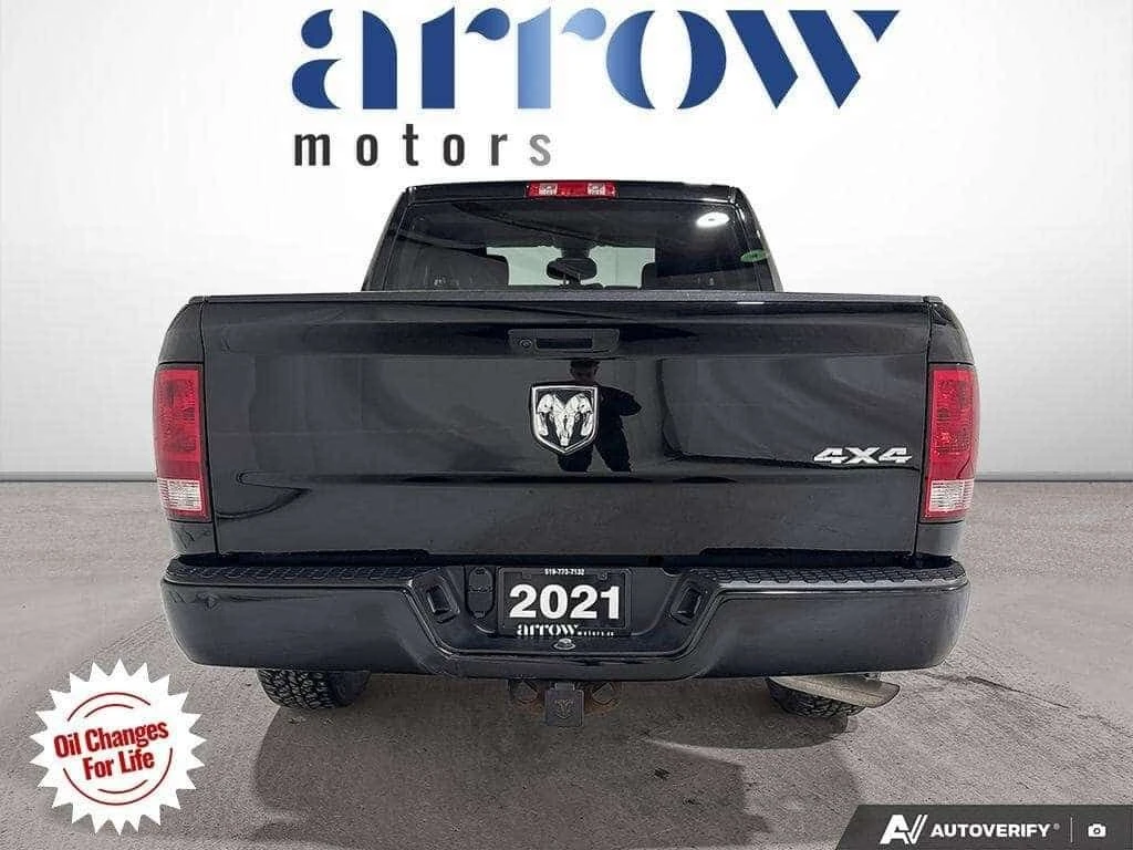 Dodge RAM 1500 * Express 4x4 Crew Cab 5'7 Box * CARFAX * ЦЕНА, снимка 4 - Автомобили и джипове - 54805250