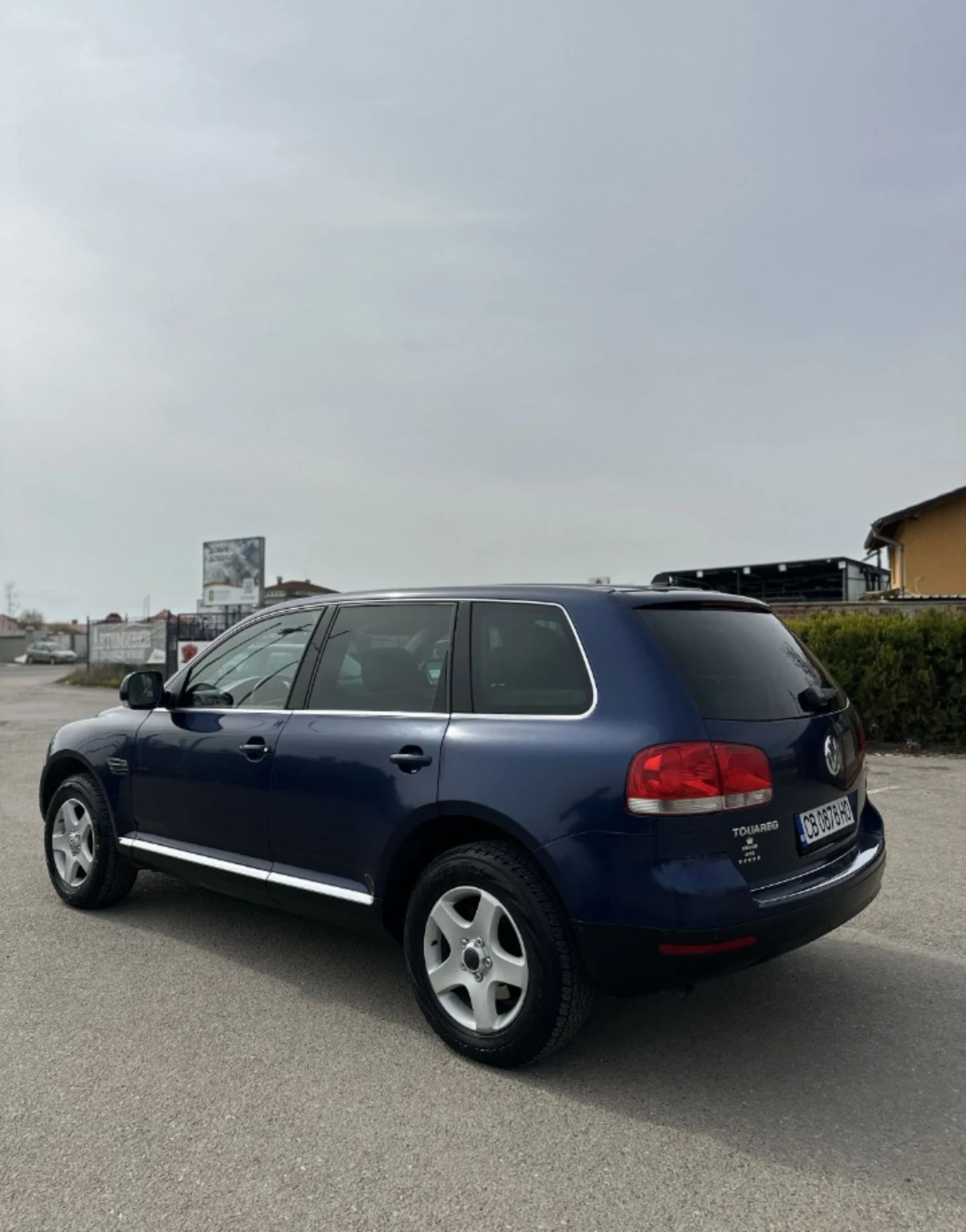 VW Touareg 2.5, снимка 4 - Автомобили и джипове - 54903093