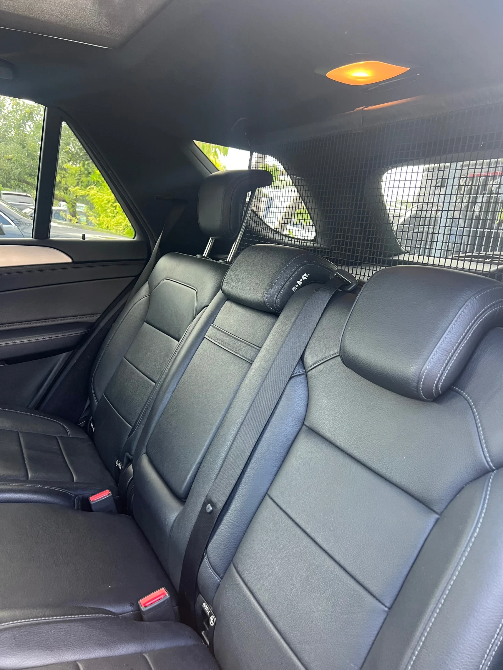Mercedes-Benz GLE 450 AMG 43AMG/9G/360 /Distr.+ /NightPack, снимка 6 - Автомобили и джипове - 55470482
