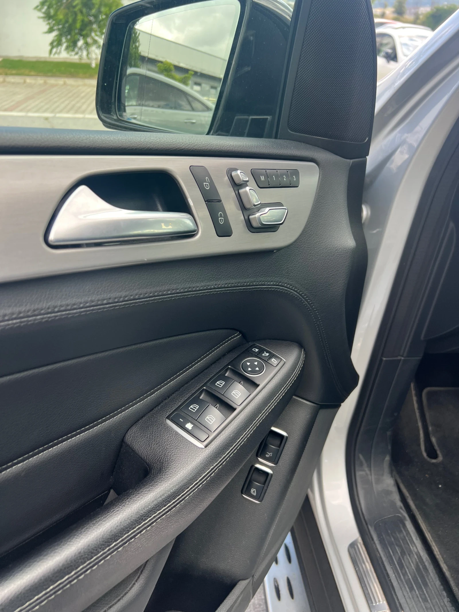 Mercedes-Benz GLE 450 AMG 43AMG/9G/360 /Distr.+ /NightPack, снимка 8 - Автомобили и джипове - 55470482