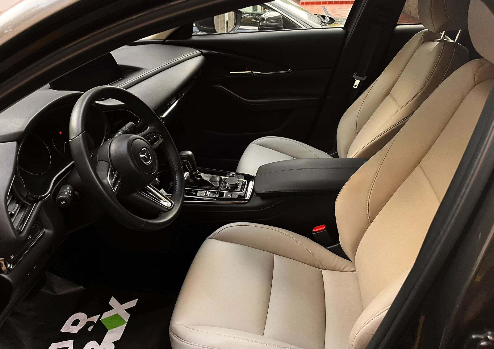 Mazda CX-30 * S PREFERRED* 2.5* AWD* 8000 km* CARFAX* KАСКО, снимка 10 - Автомобили и джипове - 55580559