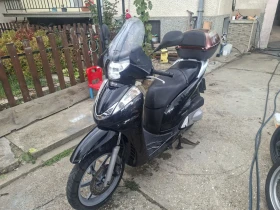 Обява за продажба на Honda Sh 300ie Оферта запазен работи супер  ~1 999 лв. - изображение 2