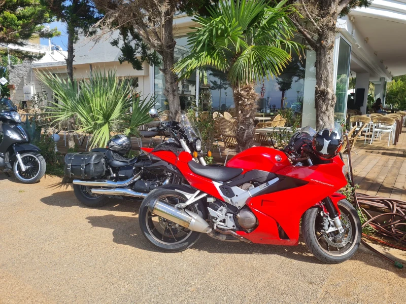 Honda Vfr 800, снимка 2 - Мотоциклети и мототехника - 53376277