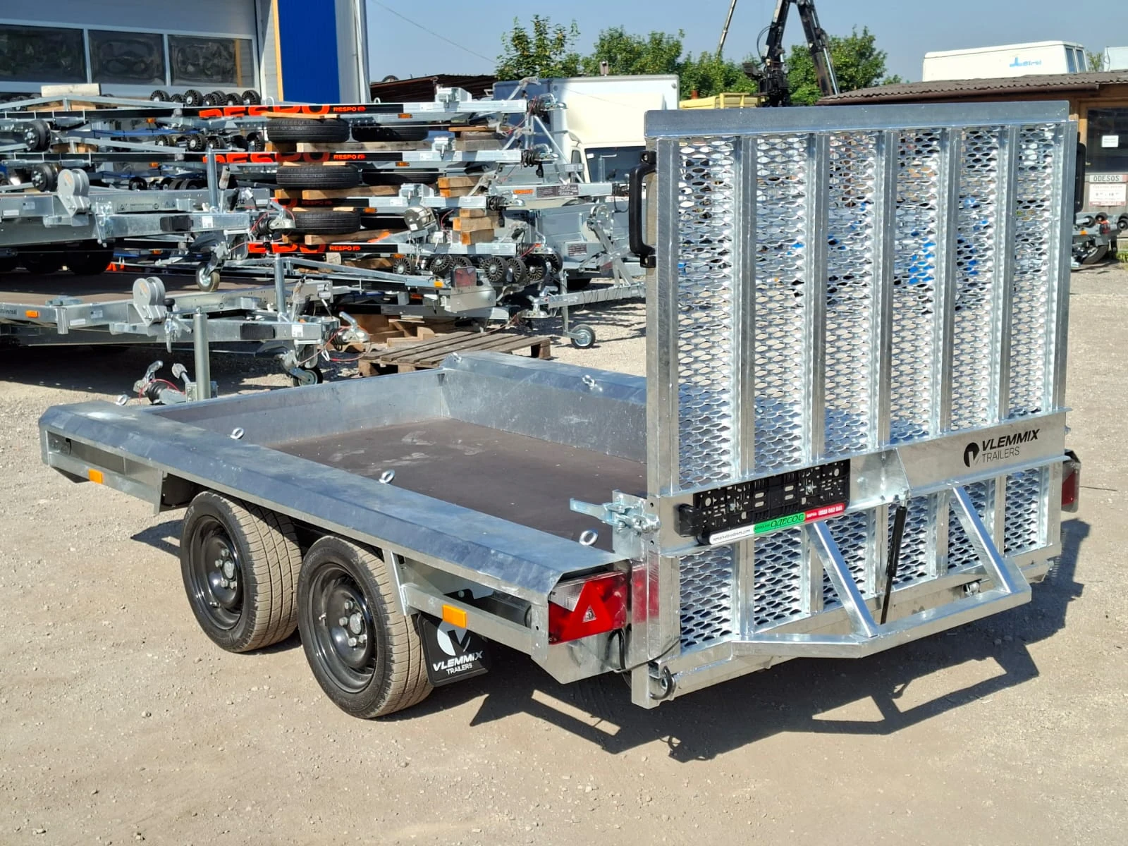 За автомобил Vlemmix MT 300/2 2700KG, снимка 6 - Ремаркета - 55098744