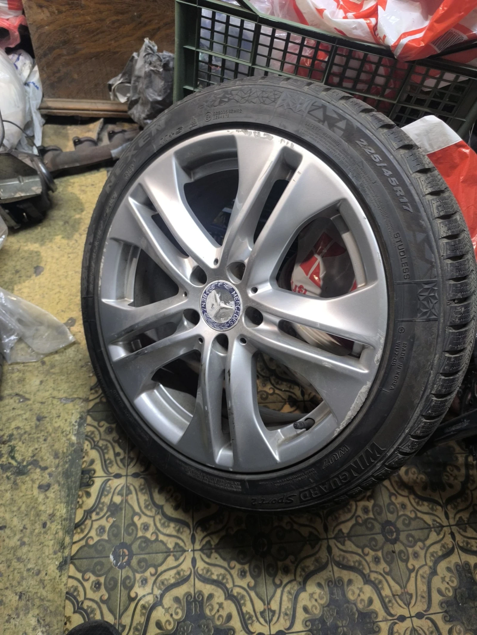 ���� � ������ 225/45R17 | Mobile.bg � ����������� 1