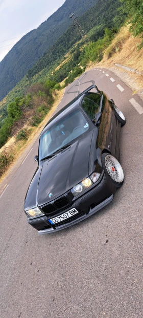 BMW 323