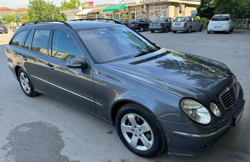 Mercedes-Benz E 220 W211 Avantgarde, снимка 1 - Автомобили и джипове - 47335304