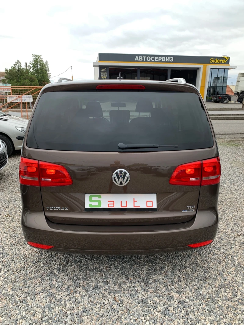 VW Touran 1.6TDI, снимка 4 - Автомобили и джипове - 47272620