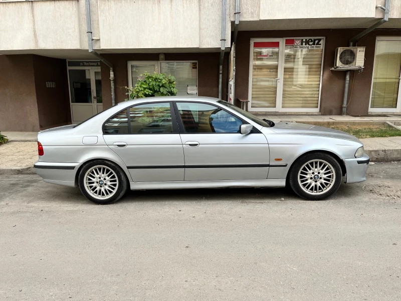 BMW 523, снимка 7 - Автомобили и джипове - 47287338