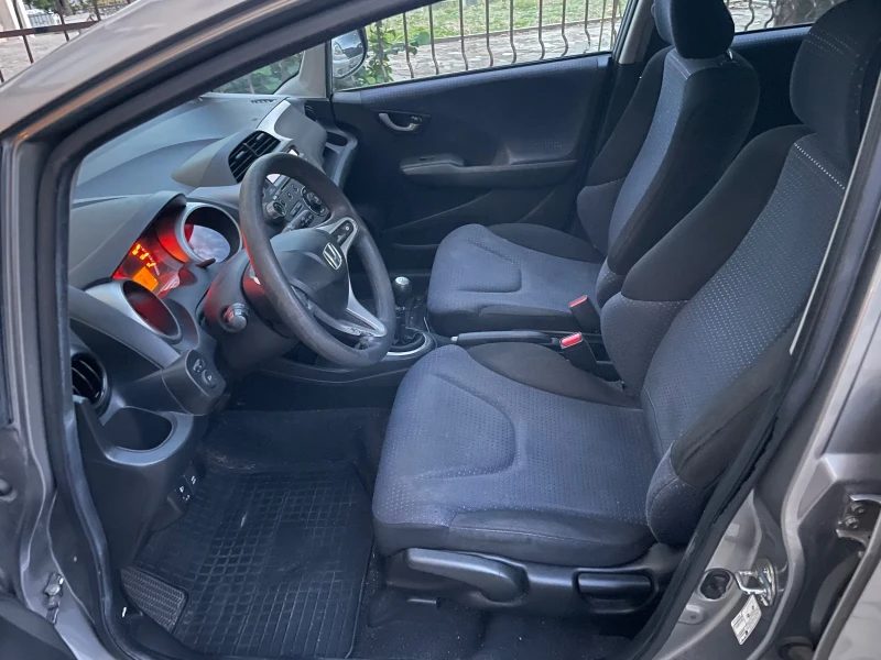 Honda Jazz, снимка 7 - Автомобили и джипове - 47476199