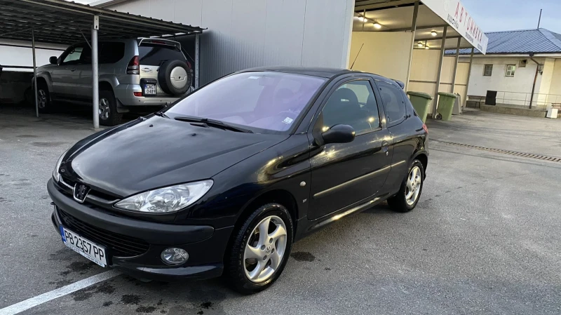 Peugeot 206, снимка 1 - Автомобили и джипове - 47822645