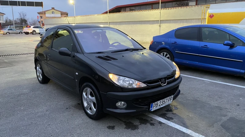 Peugeot 206, снимка 6 - Автомобили и джипове - 47822645