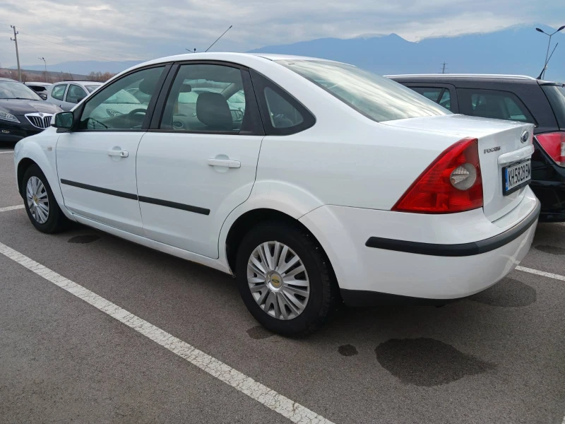 Ford Focus 1.6 TDCI, снимка 3 - Автомобили и джипове - 48166596