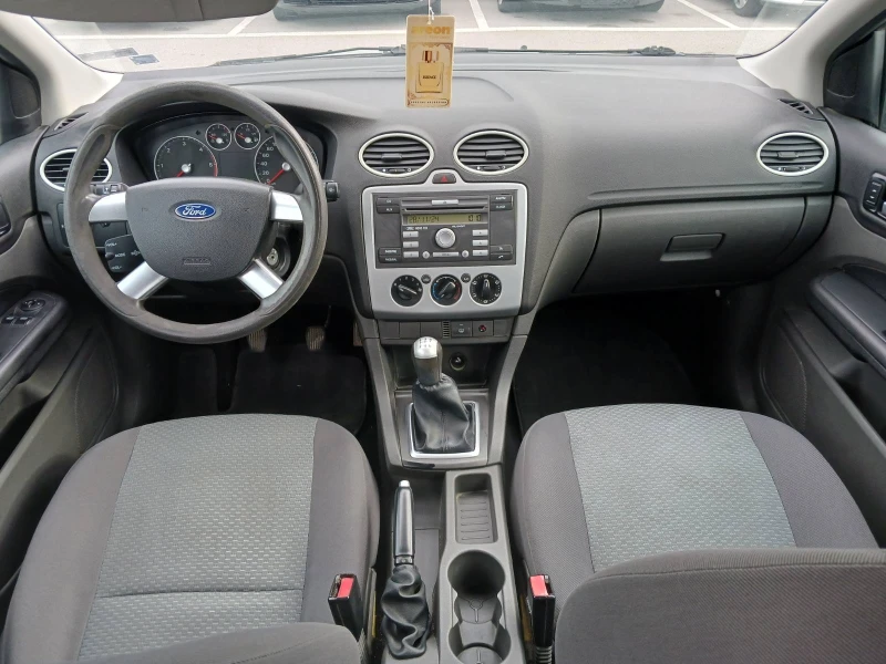 Ford Focus 1.6 TDCI, снимка 6 - Автомобили и джипове - 48166596