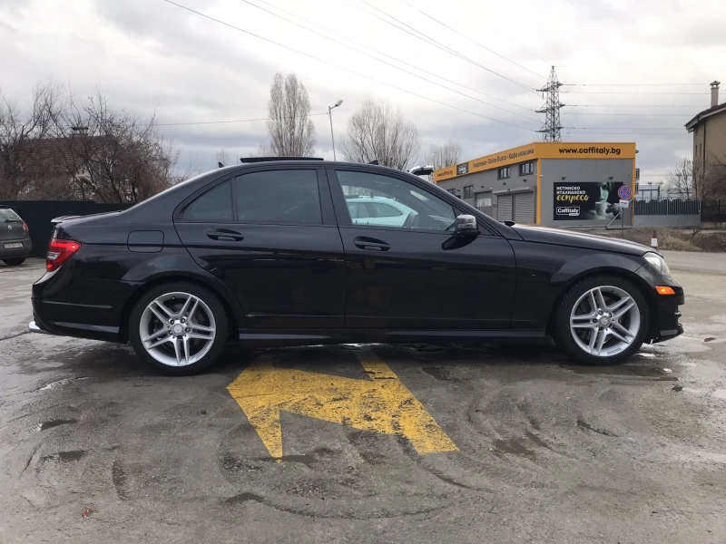 Mercedes-Benz C 300 4 MATIC V6 AMG, снимка 12 - Автомобили и джипове - 48448475