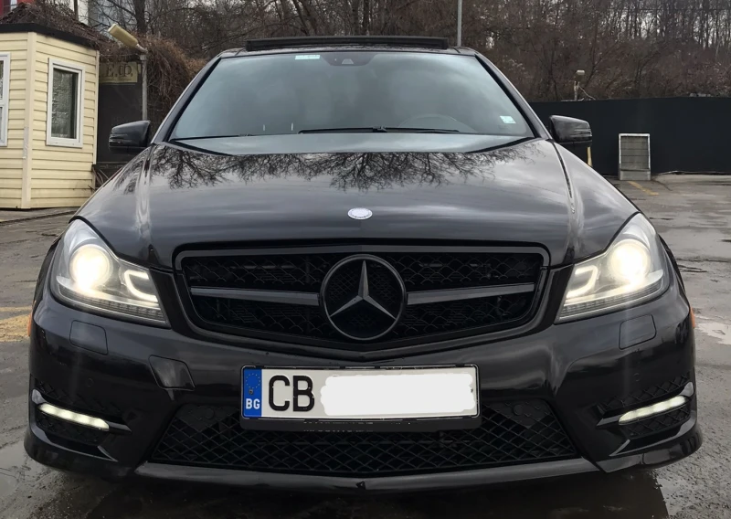 Mercedes-Benz C 300 4 MATIC V6 AMG, снимка 1 - Автомобили и джипове - 48448475