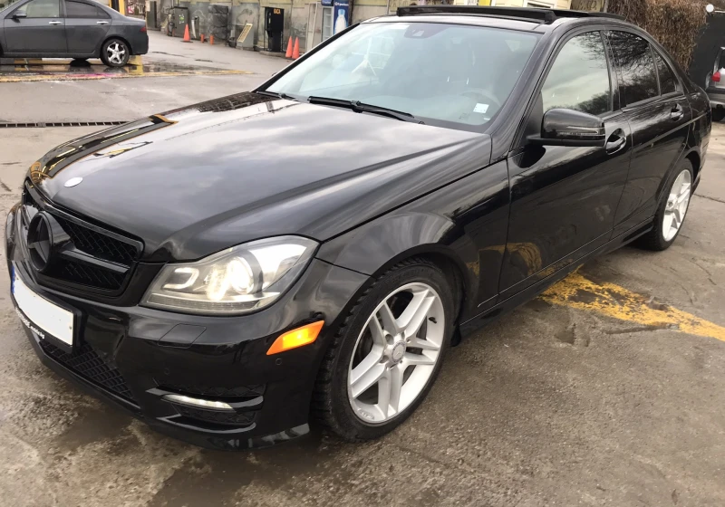 Mercedes-Benz C 300 4 MATIC V6 AMG, снимка 3 - Автомобили и джипове - 48448475