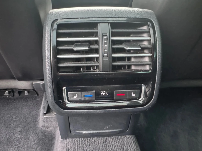 VW Passat 2.0 TDi 4motion Highline Dynaudio, снимка 14 - Автомобили и джипове - 48510112