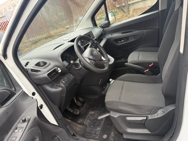 Opel Combo 1, 6, снимка 9 - Автомобили и джипове - 49178259