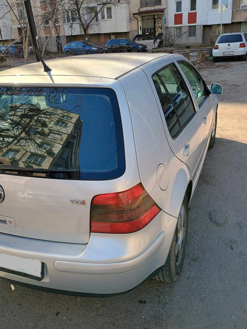 VW Golf 1.9 TDI, снимка 4 - Автомобили и джипове - 49590694