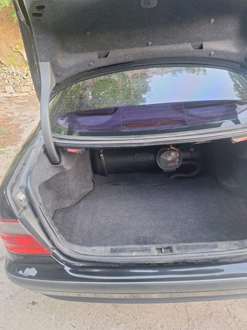 Mercedes-Benz CLK CLK, снимка 8 - Автомобили и джипове - 51537723