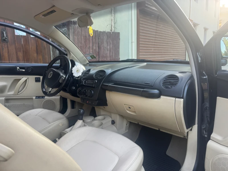 VW New beetle, снимка 7 - Автомобили и джипове - 51779233