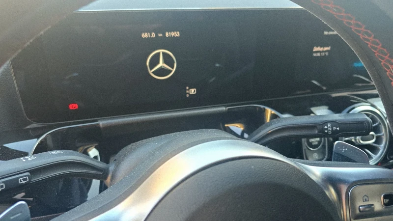 Mercedes-Benz GLA 250 2.0 Бензин/225 к.с/ 4 MATIC, снимка 5 - Автомобили и джипове - 52121967