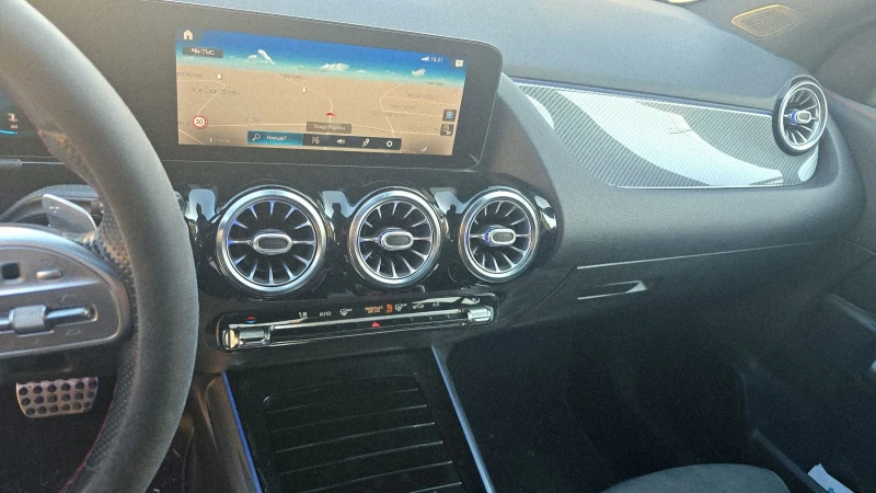 Mercedes-Benz GLA 250 2.0 Бензин/225 к.с/ 4 MATIC, снимка 13 - Автомобили и джипове - 52121967