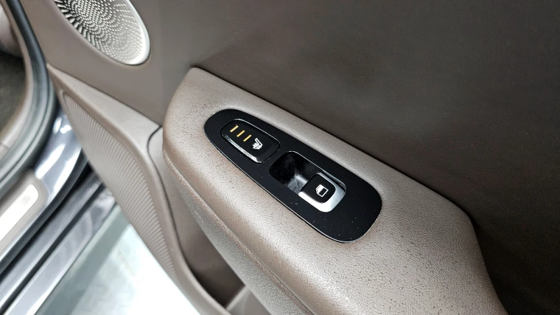 Kia Stinger 2.0T 2WD PLATINUM, снимка 17 - Автомобили и джипове - 52494173