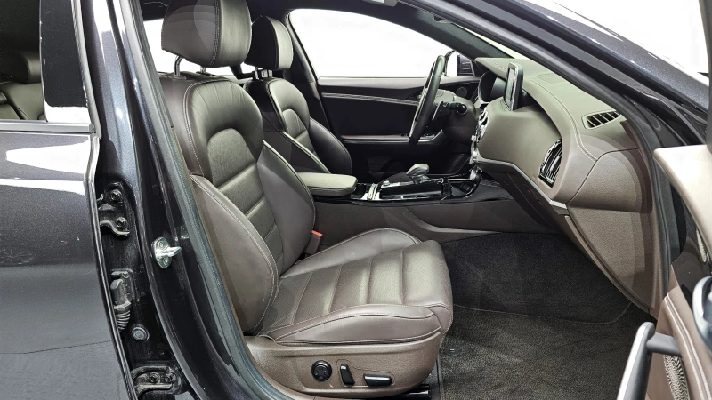 Kia Stinger 2.0T 2WD PLATINUM, снимка 10 - Автомобили и джипове - 52494173