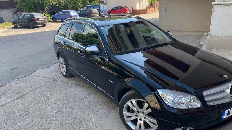 Mercedes-Benz C 220, снимка 4 - Автомобили и джипове - 52628053